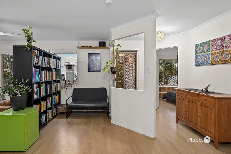 Photo - 307 Samsonvale Road, Bray Park QLD 4500 - Image 10