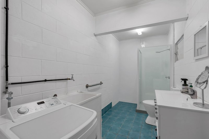 Photo - 307 Severin Street, Parramatta Park QLD 4870 - Image 6