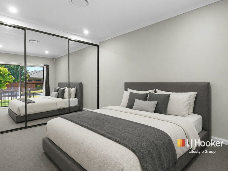 Photo - 307 South Circuit, Oran Park NSW 2570 - Image 2