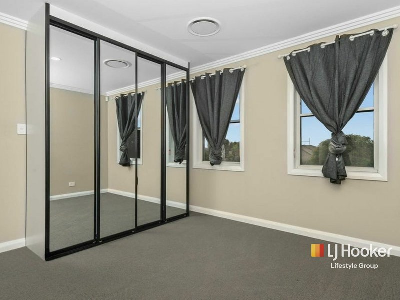 Photo - 307 South Circuit, Oran Park NSW 2570 - Image 3
