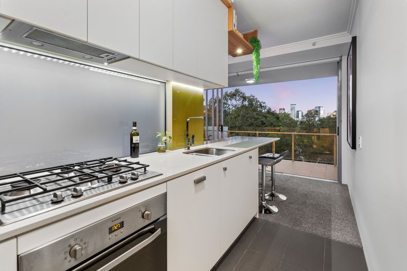 Photo - 30712/67 Blamey Street, Kelvin Grove QLD 4059 - Image 9