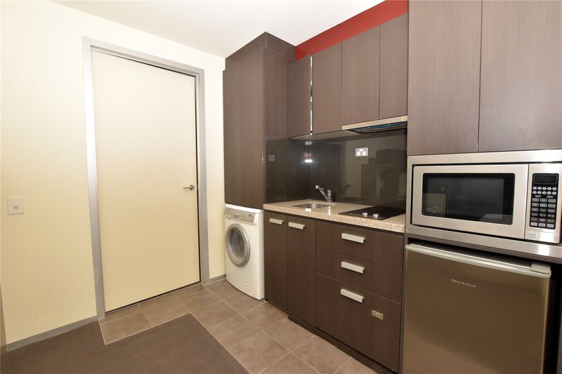 Photo - 307/181 Abeckett Street, Melbourne VIC 3000 - Image 2