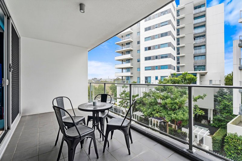 Photo - 307/2 East Quay Drive, Biggera Waters QLD 4216 - Image 2