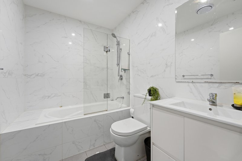 Photo - 307/2 Lachlan Street, Liverpool NSW 2170 - Image 6
