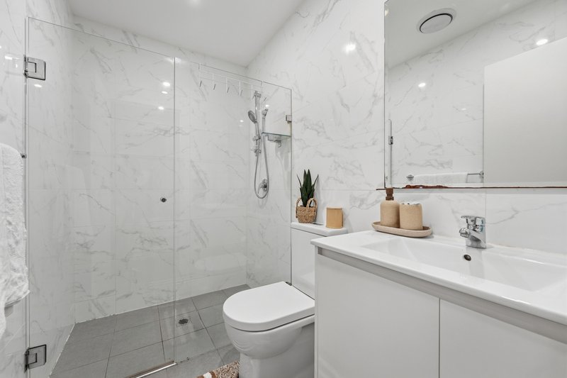 Photo - 307/2 Lachlan Street, Liverpool NSW 2170 - Image 8