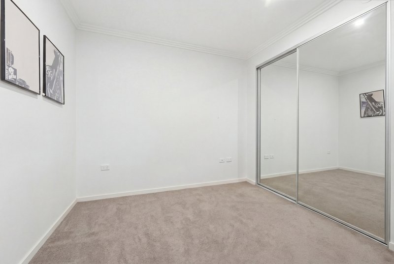 Photo - 307/2 Lachlan Street, Liverpool NSW 2170 - Image 9