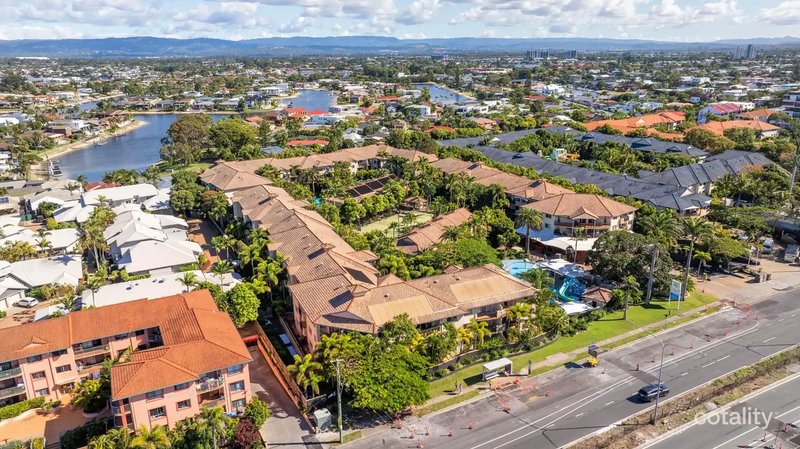 Photo - 307/2360 Gold Coast Highway, Mermaid Beach QLD 4218 - Image 14