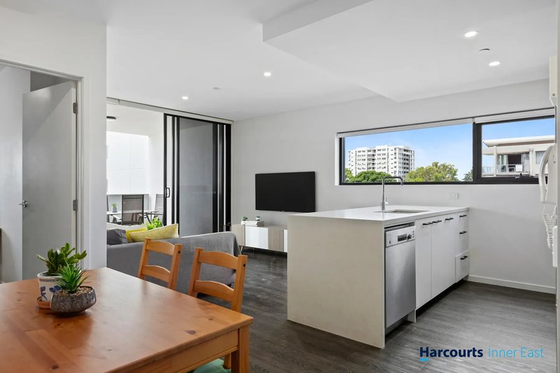Photo - 307/28 Wolseley Street, Woolloongabba QLD 4102 - Image 2