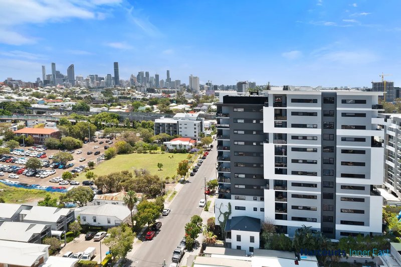 Photo - 307/28 Wolseley Street, Woolloongabba QLD 4102 - Image 4