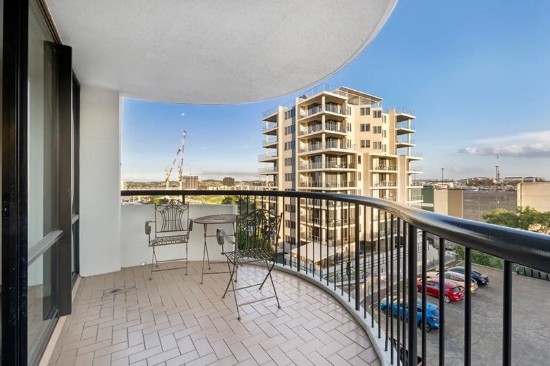 Photo - 307/311-315 Vulture Street, South Brisbane QLD 4101 - Image 4