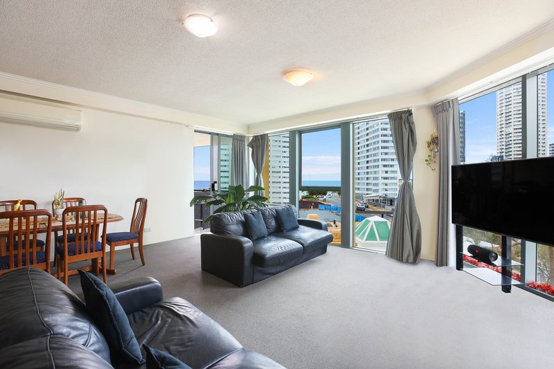 Photo - 307/3400 Surfers Paradise Boulevard, Surfers Paradise QLD 4217 - Image 2