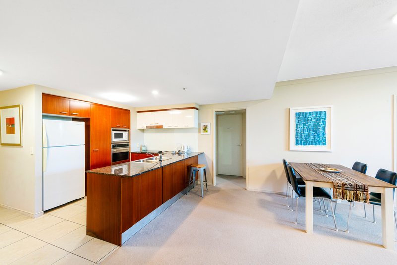 Photo - 3074/23 Ferny Avenue, Surfers Paradise QLD 4217 - Image 10