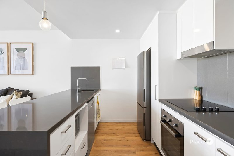Photo - 307/78 Berwick Street, Fortitude Valley QLD 4006 - Image 9