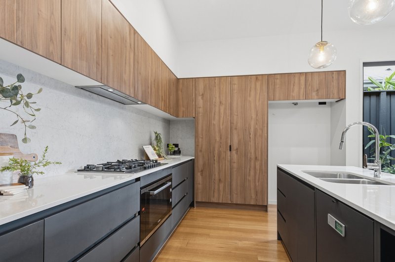 Photo - 308 Canvey Road, Upper Kedron QLD 4055 - Image 5