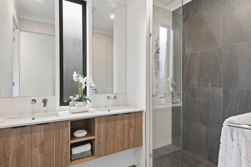 Photo - 308 Canvey Road, Upper Kedron QLD 4055 - Image 15