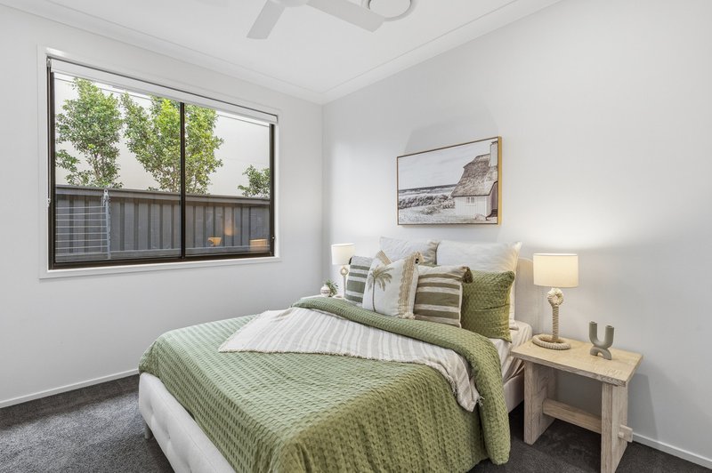 Photo - 308 Canvey Road, Upper Kedron QLD 4055 - Image 16