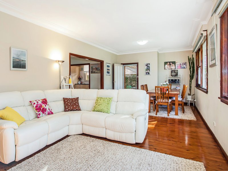 Photo - 308 Forest Road, Kirrawee NSW 2232 - Image 3