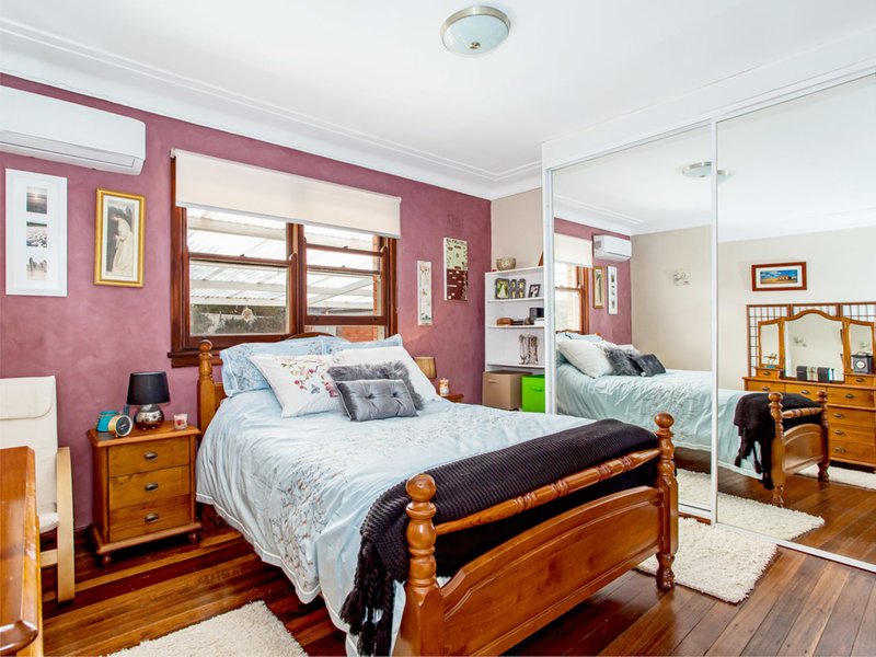 Photo - 308 Forest Road, Kirrawee NSW 2232 - Image 6