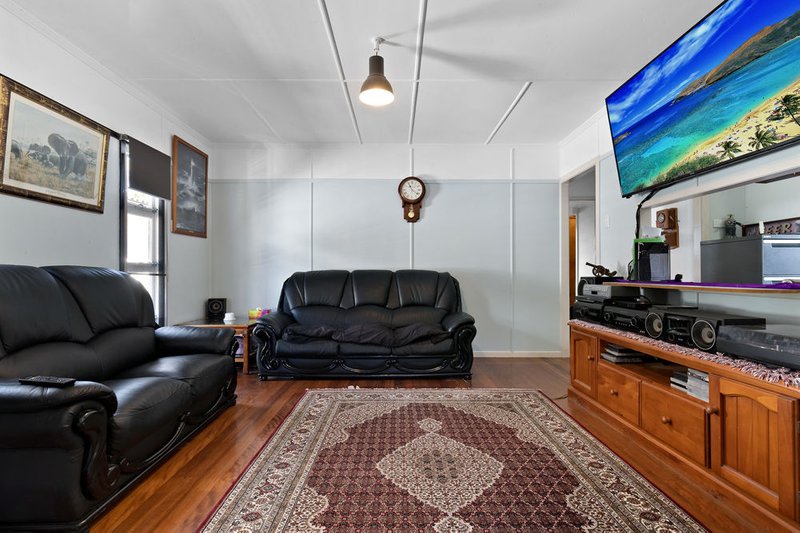 Photo - 308 Scarborough Road, Scarborough QLD 4020 - Image 4