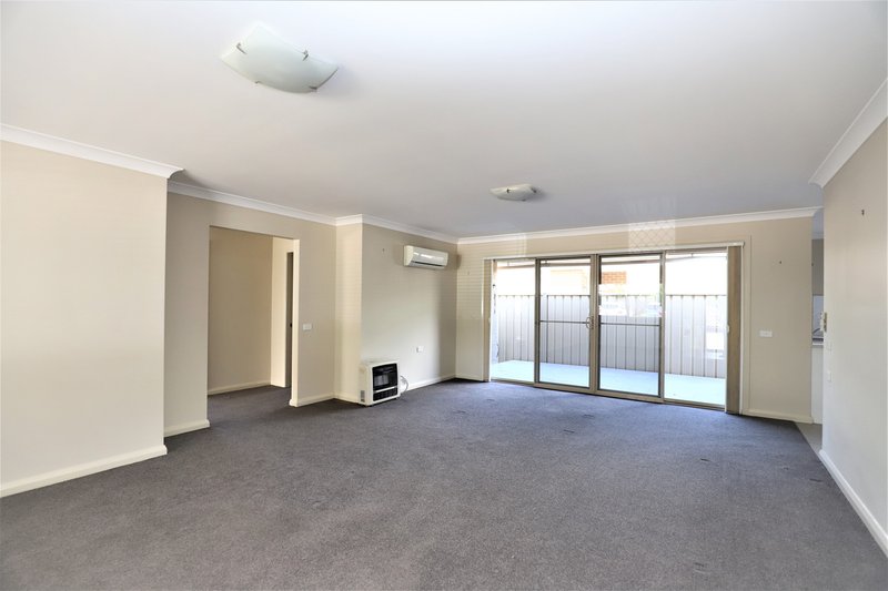 Photo - 30/8 Short Street - Wattlegrove , Cootamundra NSW 2590 - Image 3