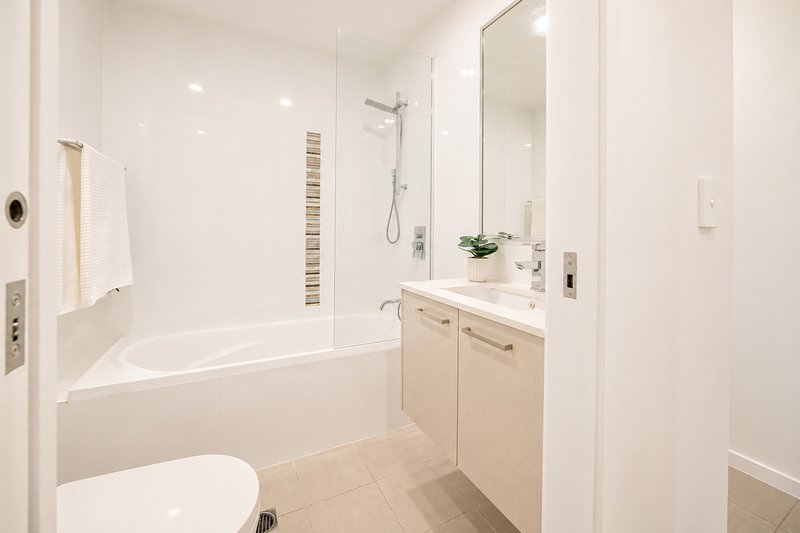 Photo - 308/11 Andrews Street, Southport QLD 4215 - Image 17