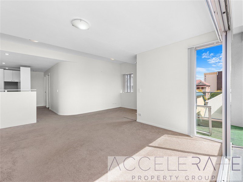 Photo - 308/491 Wickham Terrace, Spring Hill QLD 4000 - Image 4