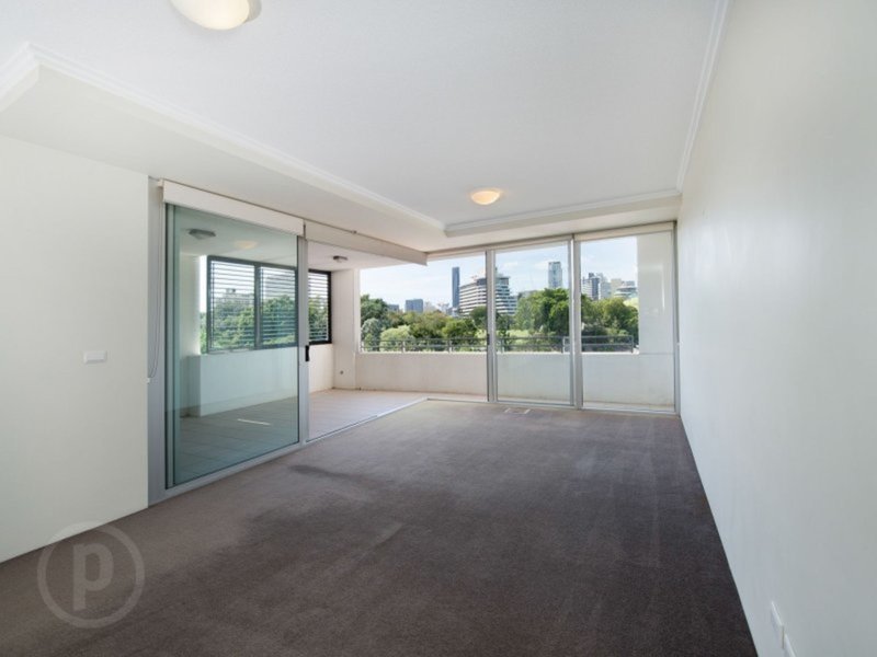 Photo - 3087/3 Parkland Boulevard, Brisbane City QLD 4000 - Image 3