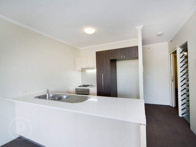 Photo - 3087/3 Parkland Boulevard, Brisbane City QLD 4000 - Image 4