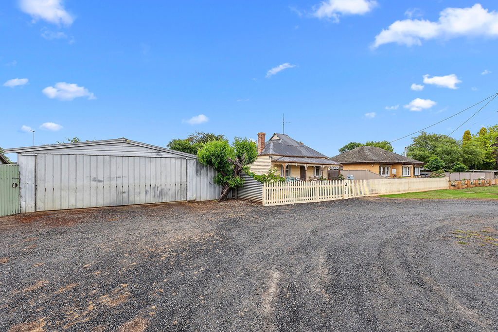 4-bedroom house at 309-311 Herriott Street, Buninyong, VIC 3357, Ballarat, Victoria