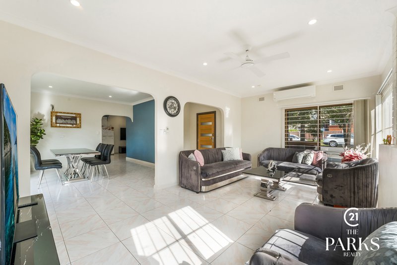 Photo - 309 Polding Street, Fairfield West NSW 2165 - Image 3