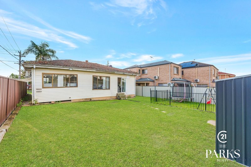 Photo - 309 Polding Street, Fairfield West NSW 2165 - Image 9