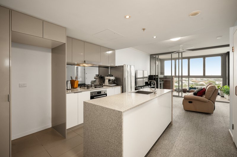 Photo - 30906/2 Harbour Road, Hamilton QLD 4007 - Image 2