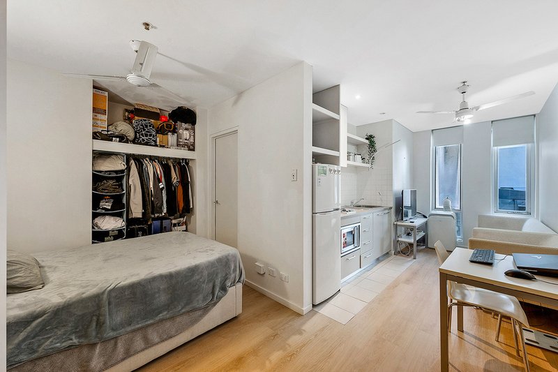 Photo - 309/23 King William Street, Adelaide SA 5000 - Image 5