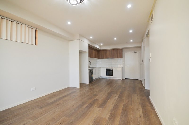 Photo - 309/31B Garfield Street, Wentworthville NSW 2145 - Image 2