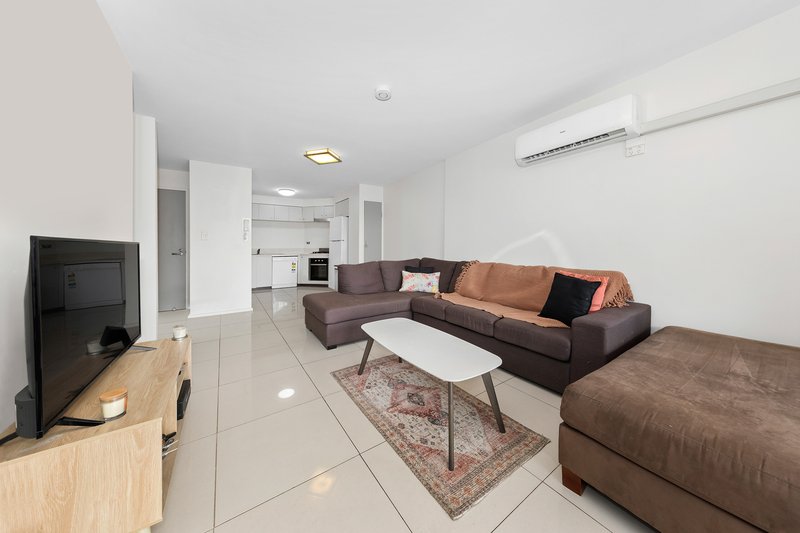 Photo - 309/333 Water Street, Fortitude Valley QLD 4006 - Image 3