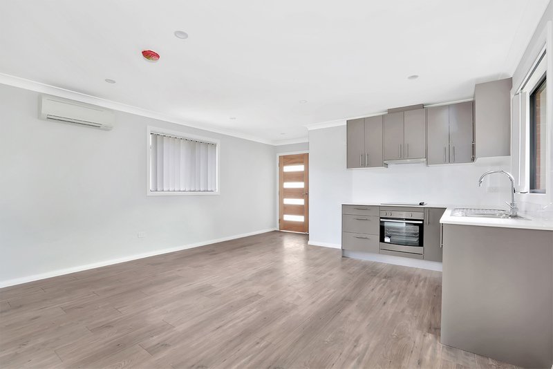 Photo - 30A Almeria Avenue, Baulkham Hills NSW 2153 - Image 4