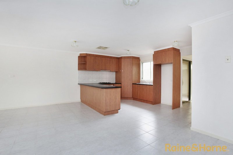 Photo - 30A Bungarim Wynd, Sydenham VIC 3037 - Image 3