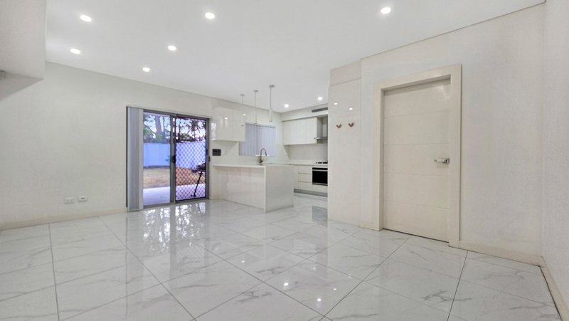 Photo - 30A Hannans Road, Riverwood NSW 2210 - Image 3