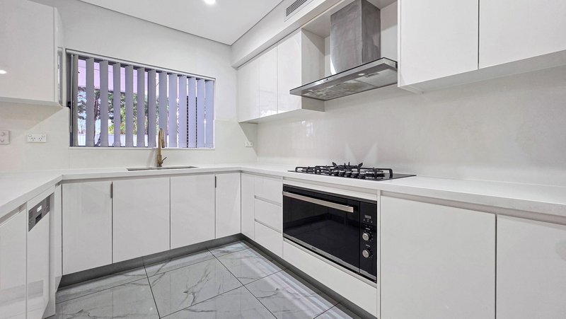 Photo - 30A Hannans Road, Riverwood NSW 2210 - Image 4