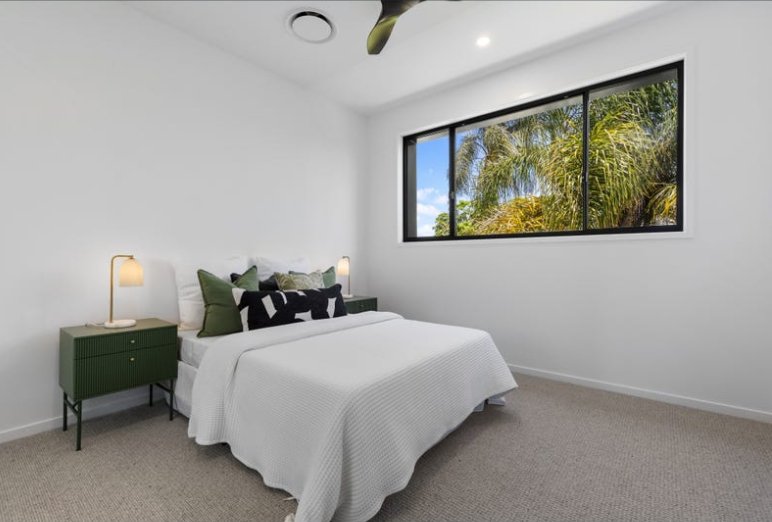 Photo - 30A Mountain View Avenue, Burleigh Waters QLD 4220 - Image 20