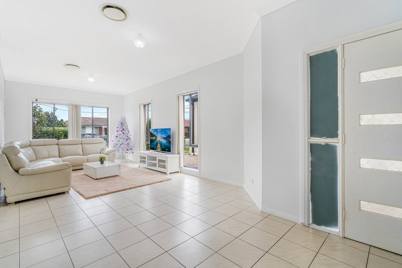 Photo - 30A Nile Street, Fairfield Heights NSW 2165 - Image 3