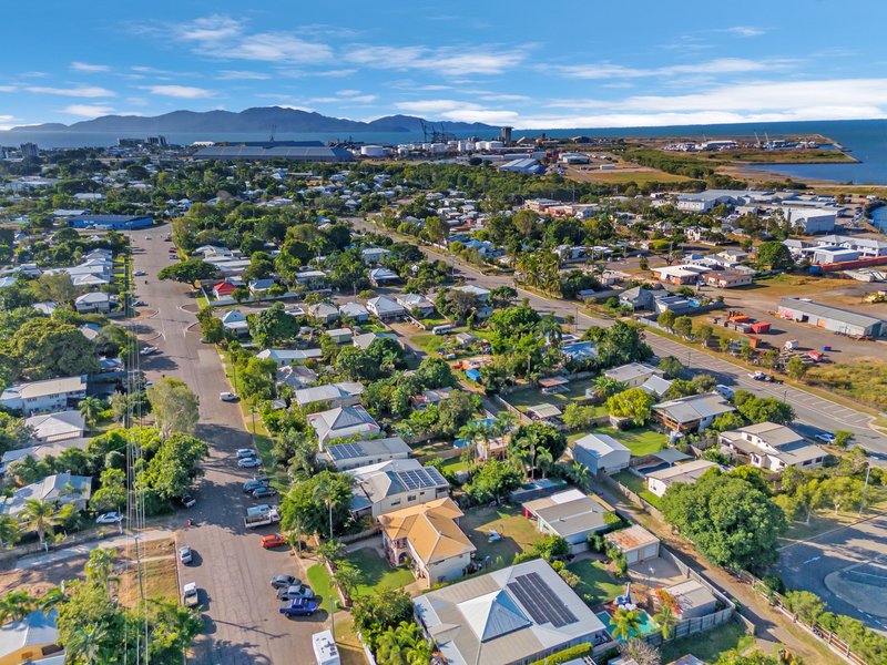 Photo - 30a Sixth Avenue, South Townsville QLD 4810 - Image 4