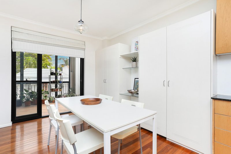 Photo - 3/1-17 Junior Street, Leichhardt NSW 2040 - Image 3