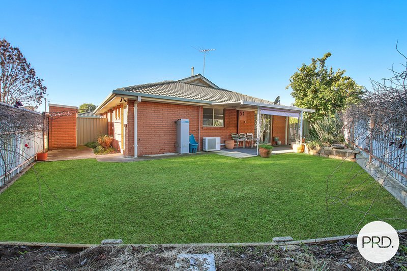 Photo - 3/1-2 Alison Court, Wodonga VIC 3690 - Image 2