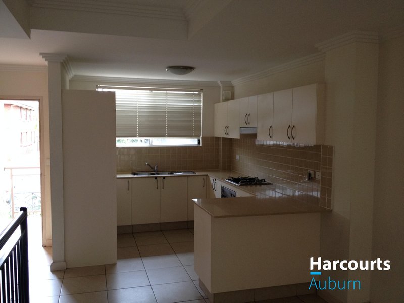 Photo - 3/1-3 Hall Street, Auburn NSW 2144 - Image 4