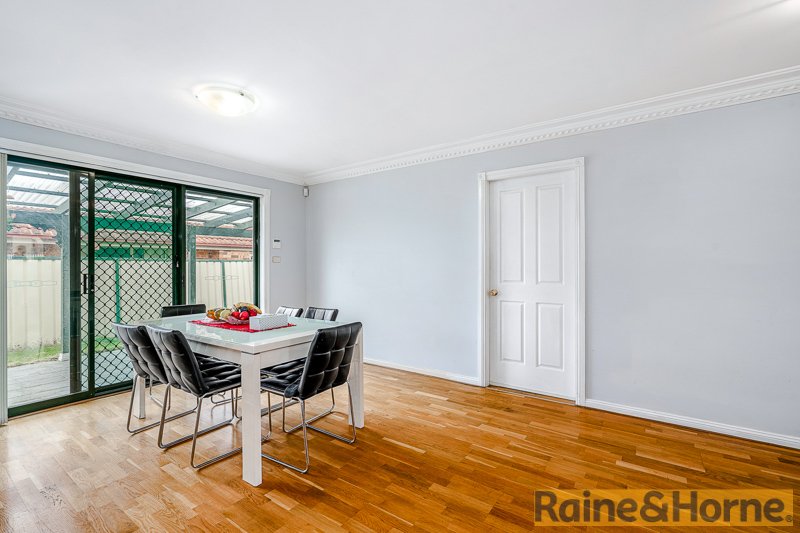 Photo - 31-33 Thompson Crescent, Glenwood NSW 2768 - Image 6