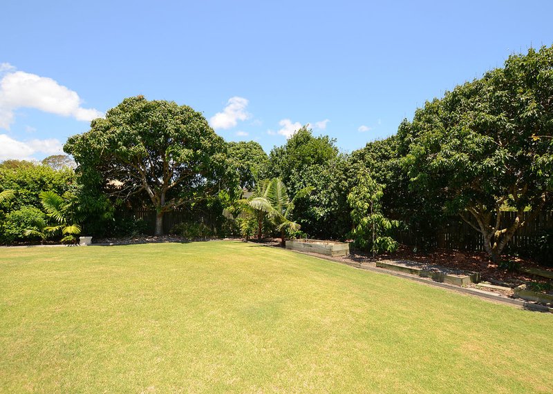 Photo - 31-33 Urangan Street, Torquay QLD 4655 - Image 20