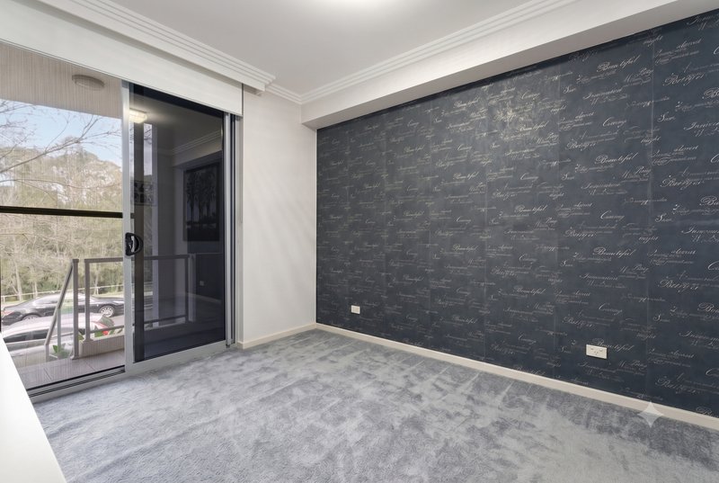 Photo - 3/1-5 Parkside Crescent, Campbelltown NSW 2560 - Image 5