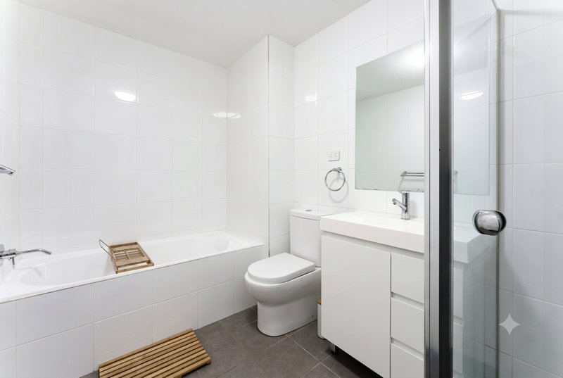 Photo - 3/1-5 Parkside Crescent, Campbelltown NSW 2560 - Image 6
