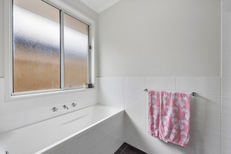 Photo - 31 Admiral Parade, Munno Para SA 5115 - Image 14